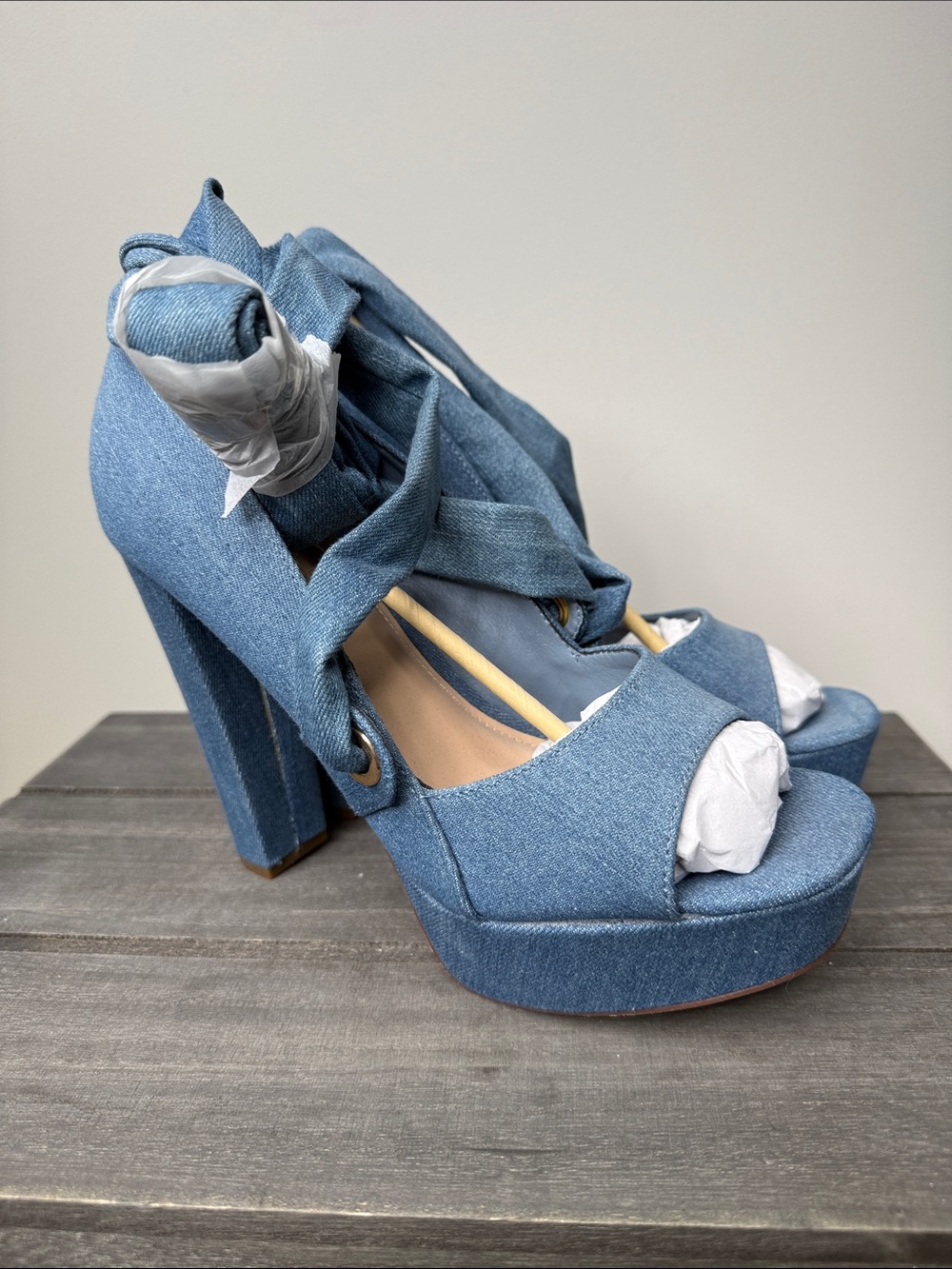 Shoe Dazzle Light Blue Denim Platform Heels with Ankle Wrap